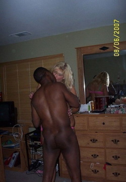 whitehoes4blackbros:  King of interracial