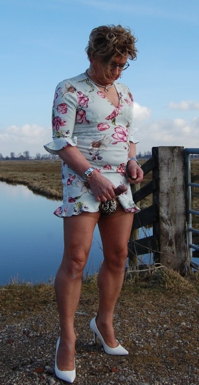 welke vrouw wil mij gebruiken? eventueel in opdracht van je Mr of Mrs&hellip;&hellip;. ik ve