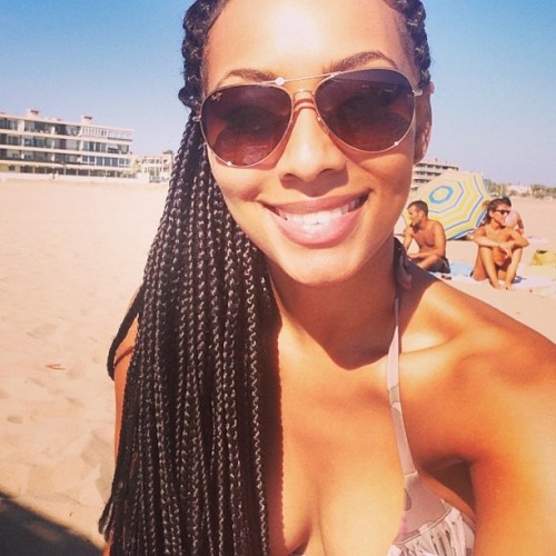 xomysticxo: yvetteyou: securelyinsecure: Keri Hilson - Braids Appreciation Post She’s gorgeous