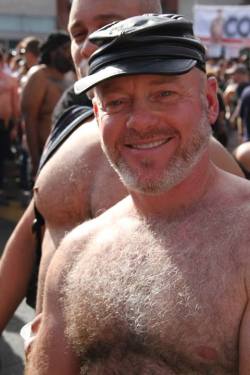 Bears, daddy, handsome older man, mature