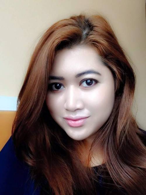 sedapmalam23: Sapa pernah di servis@menyervis dia nih? Sedap tak? Chubby siot!