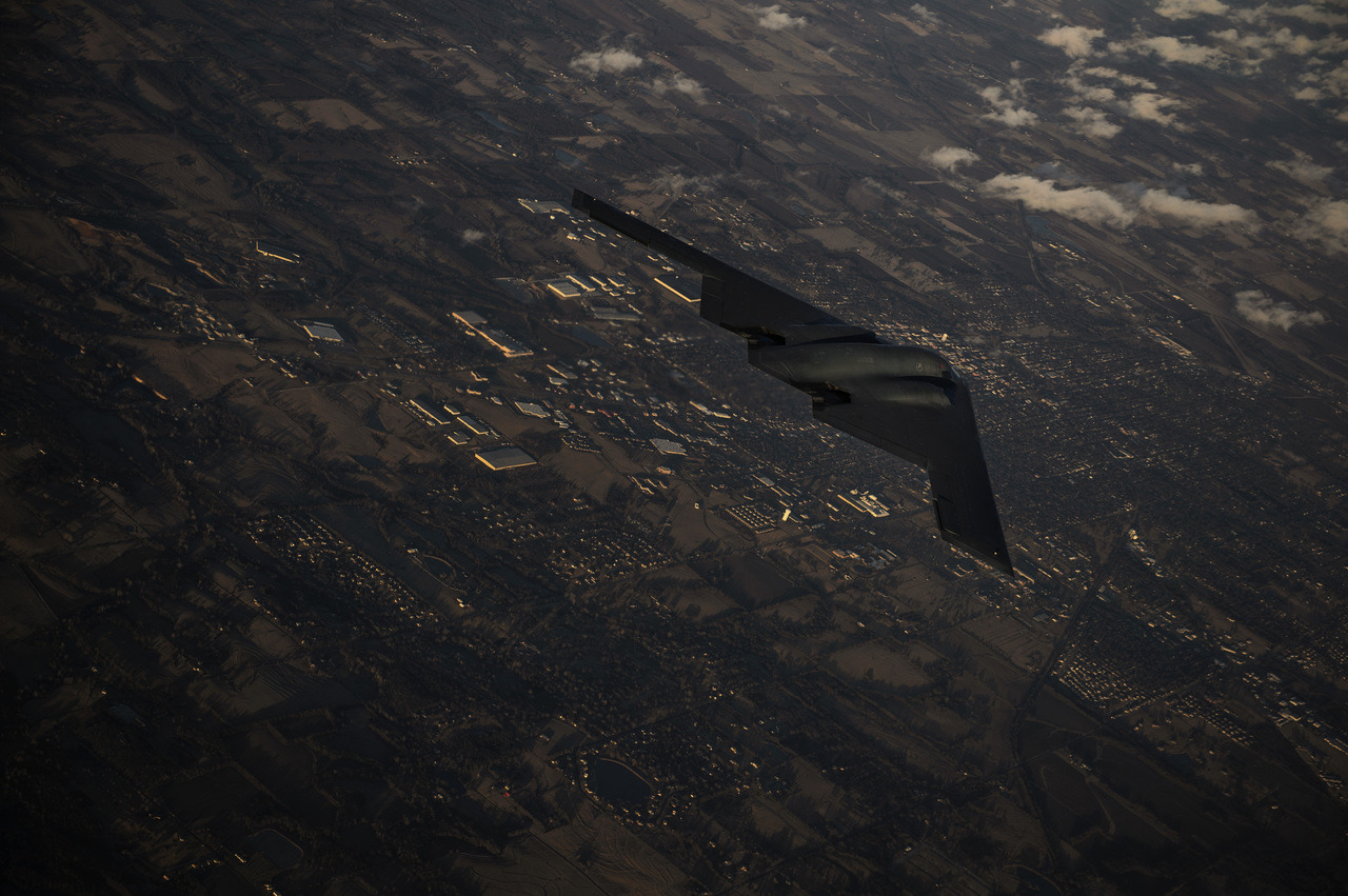 tombstone-actual:  an-autonomous-american:  B-2 Spirit of South CarolinaPhoto by: