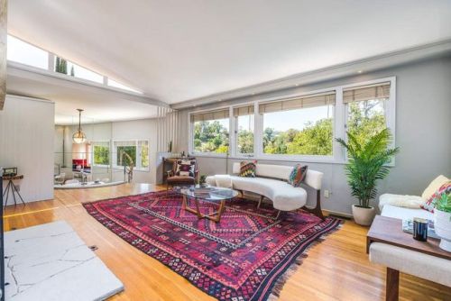 $1,275,000/2 br/1200 sq ft Los Angeles, CA built in 1948