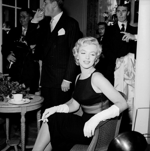 wehadfacesthen:Marilyn Monroe at an event in London, 1957, during the filming of The Prince and the 