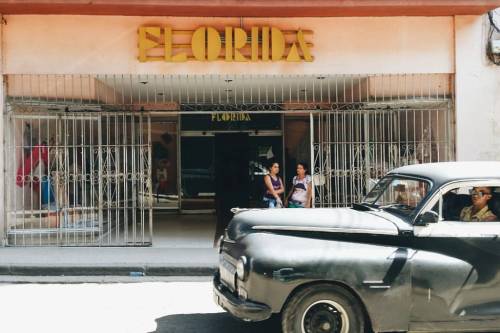 Florida in Havana . . . #cuba #havana #lahabana #centrohabana #centrohavana #caribbean #classiccar #