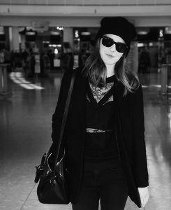 waitingondhr:  Emma at Heathrow Airport on April, 21 