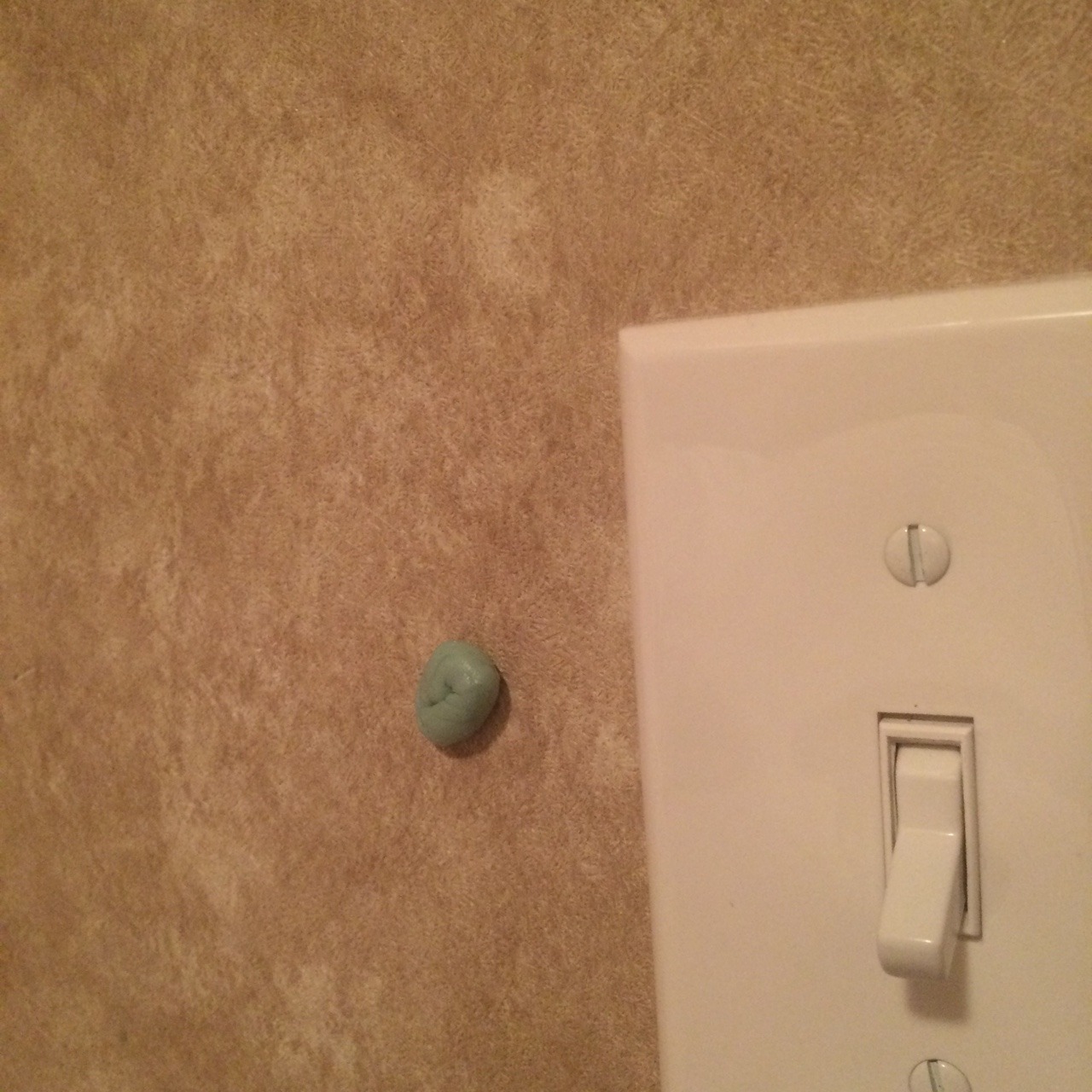 mizzhabibi:  When ur about to sleep and remember you have gum in ur mouth but ur