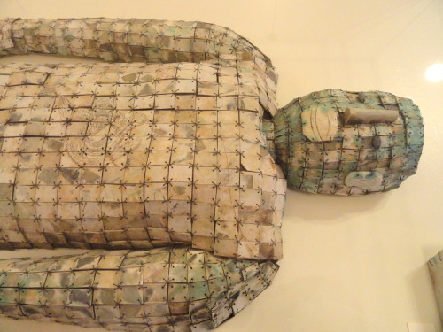 ancientart: Ancient Chinese jade burial suit. Han Dynasty, 206 BC - 220 AD. Courtesy of &am