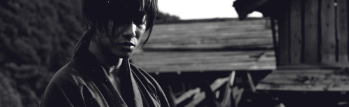 m1na-chan:  Himura Battousai black/white ++ Kenshin and his alter ego in the three live action movies. Takeru Sato does a pretty good job impersonating Kenshins personas^^ 