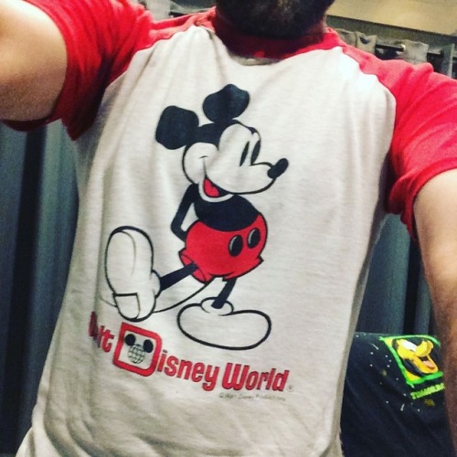 Great day thrifting today!!! So excited for my new vintage Disney world shirt!!! #mickeymouse #disne