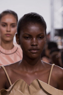 driflloon:    beauty @ j.w. anderson ss16