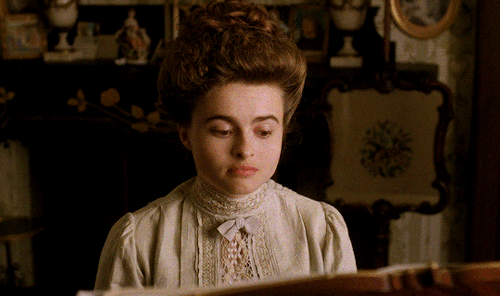 esmesqualor:Helena Bonham Carter in A ROOM WITH A VIEW (1985) — dir. James IvoryHair-on-a Baby Carte