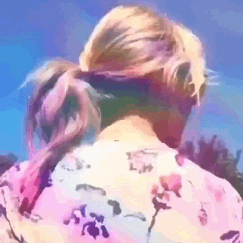 gemgemswift:  Taylor’s Spotify videos have been my favourite thing 💖👏🏻✨