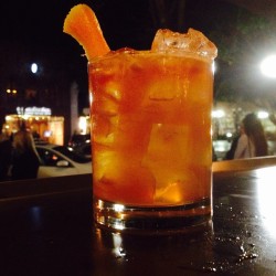 #Caponecocktail Templeton Rye Whiskey, Fresh Grapefruit Juice, Maple Syrup And Bitters.