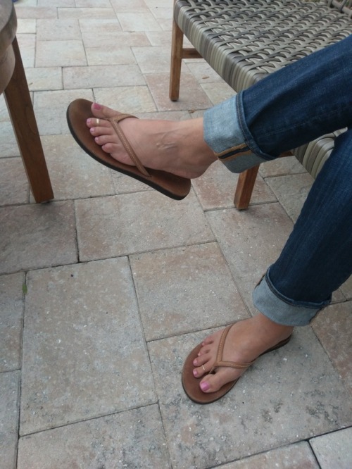 Always a fan of the sandal dangle.