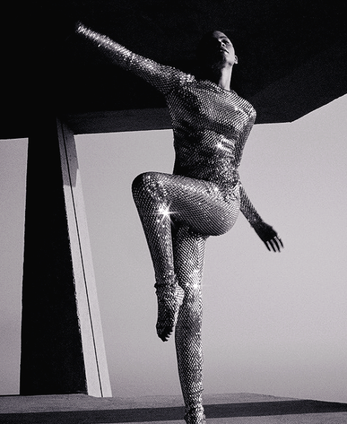 zen-coleman:ZENDAYAfor W MAGAZINEPhotography by Jack Davison 