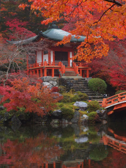 fashion-clue:  earthunboxed:    Daigo-ji temple, Kyto, Japan | by Chih Ping  www.fashionclue.net | Fashion Tumblr, Street Wear, Travel &amp; Food