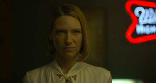 Wendy Carr (Anna Torv) in Netflix’s Mindhunter is seriously a mood