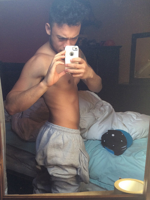 briannieh:  chill in home #Briannieh
