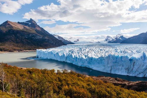 theencompassingworld:  The World Around Us