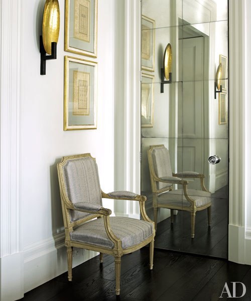 {Designer Hubert Zandberg gives a stately London home an elegant makeover with bespoke interiors mar