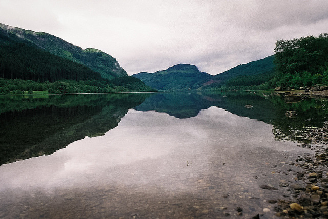 fear-anddesire:  untitled by Nicola Abraham on Flickr.