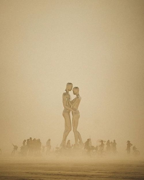 archatlas:The Best Structures of Burning Man 2018 As Burning Man 2018 comes to a close, snapshots an