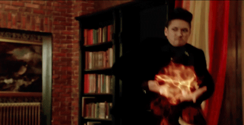 lightwoodclan:#MAGNUS BANE BEING A BADASS WITH HIS MAGIC