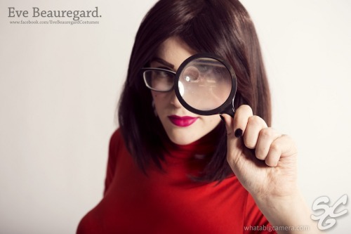 Reminds me of a very sexy velma