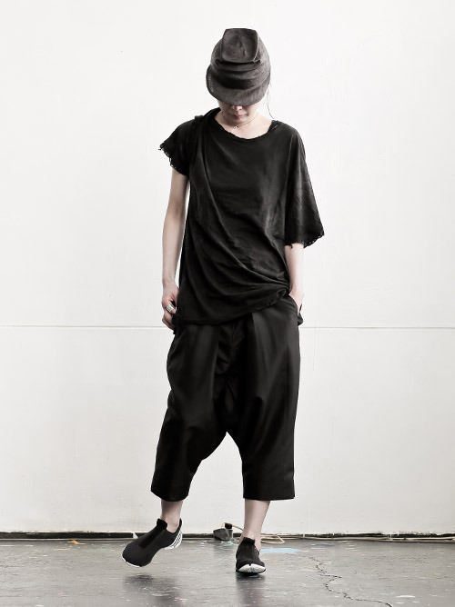 SHIRTS: No,No,Yes!BOTTOMS :MA_JULIUSSHOES : Y-3HAT : HORISAKI&gt;SHOP ONLINE