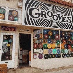 vinylohms:  GROOVES INSPIRALLED VINYL (San