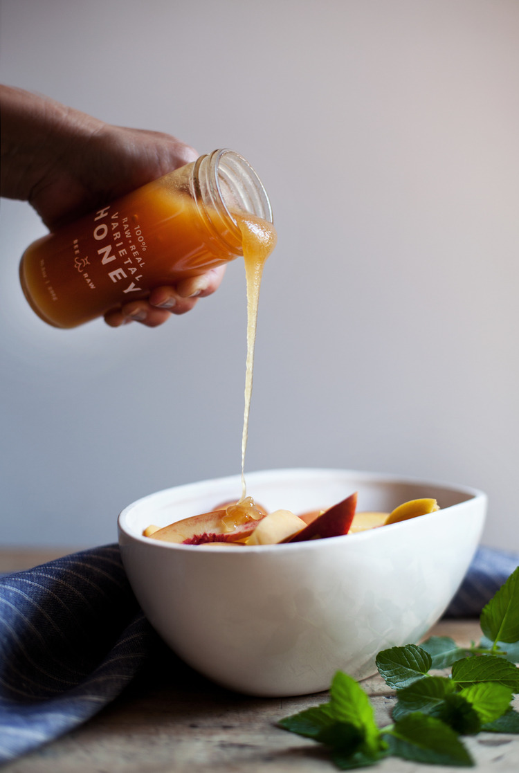 sweetoothgirl:    GEORGIA PEACH HONEY PIE   