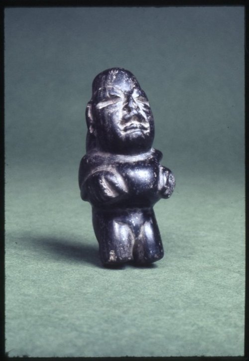 Black stone figurine (Olmec), 8.4cm high.