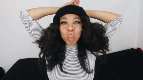 kieraplease:  This is for everyone who’s having a bad Monday, I hope this video makes you feel better or smile a little.. https://youtu.be/G7_u-1P1Bkk