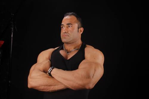 IRANIAN SUPER-HEAVYWEIGHT BODYBUILDER ABBAS PEYSEPARSee more: https://musclelovergr.blogspot.com/202