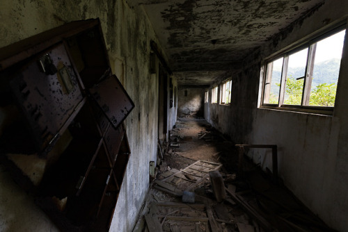 夏の朝 夢の跡Abandoned mine Ⅳ