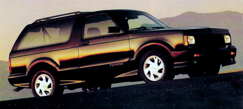 carsthatnevermadeit: GMC Typhoon, 1992. A high performance SUV fitted with the same 4.3 litre turbo-