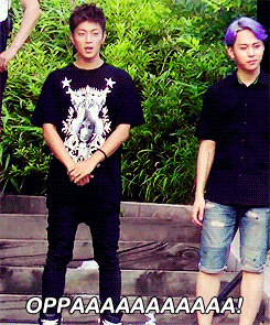 izkpopbiatch:  How Doojoon copies their fangirls 