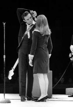 rootsnbluesfestival:  Johnny and June 