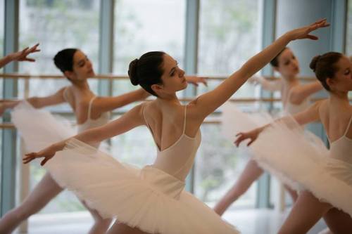 fuckyesballet:Students of the San Francisco Ballet School