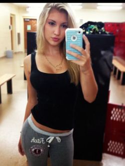 babezinyogapants:  Yoga Pants