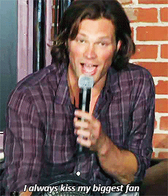 dicapriosleonardo:  I present to you: the level of Jared’s jokes when he’s slightly