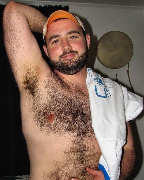 saxypandacub:  armpitluvrs:  Capped Cub ❤  jj