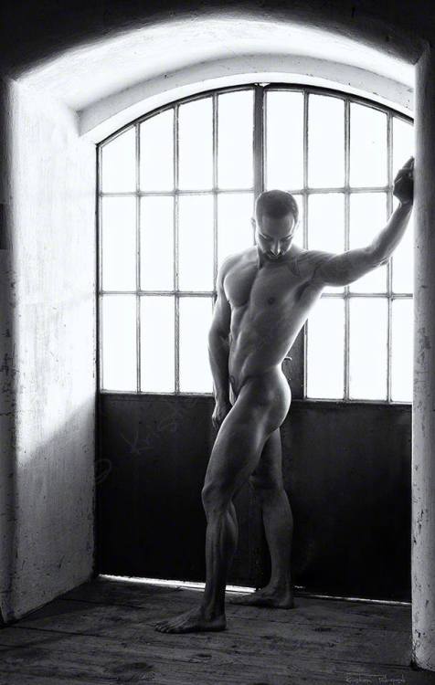 ohthentic:  black-mens-skin:  The archive:http://black-mens-skin.tumblr.com/archive  Oh