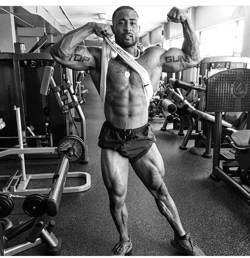 seeker310:  checkmycredentials:  #checkmycredentials   Hot!! Kings!!Fav please Reblog