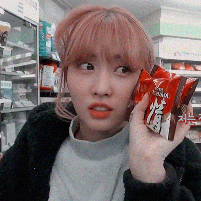 ♡┊모모 fr. 트와이스 icons. like or reblog if you save/use.don’t repost without credits, please.psst,