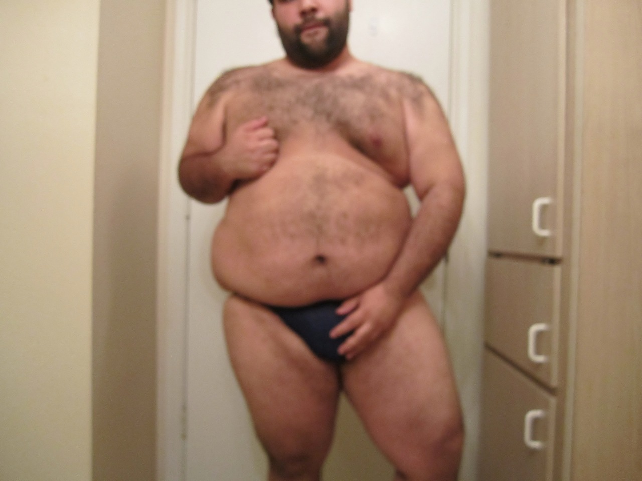 megabaerchen:  fierybiscuts:  A combination of Tummy Tuesday and a few requests.