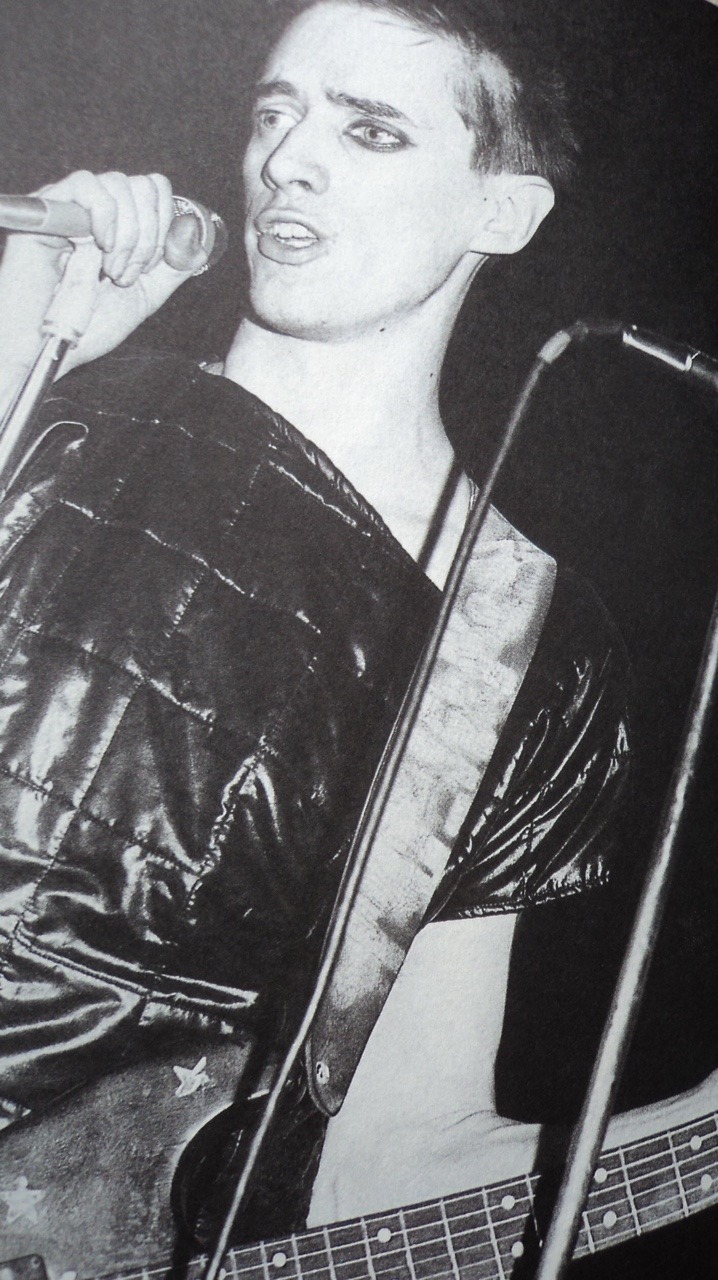 werkaetzchen: Blixa Bargeld   thanks, dear @flunkerlux 