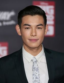 comicherald:Ryan Potter cast as Beast Boy