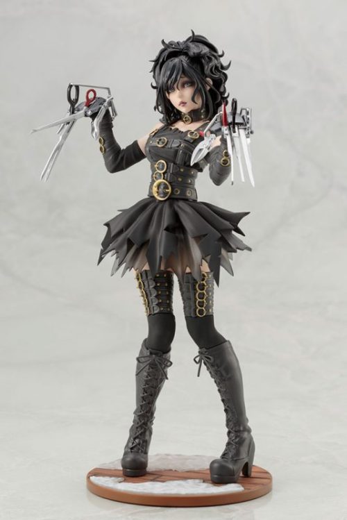 ohnoraptors:  Edward Scissorhands Bishoujo Statue   I need~ 